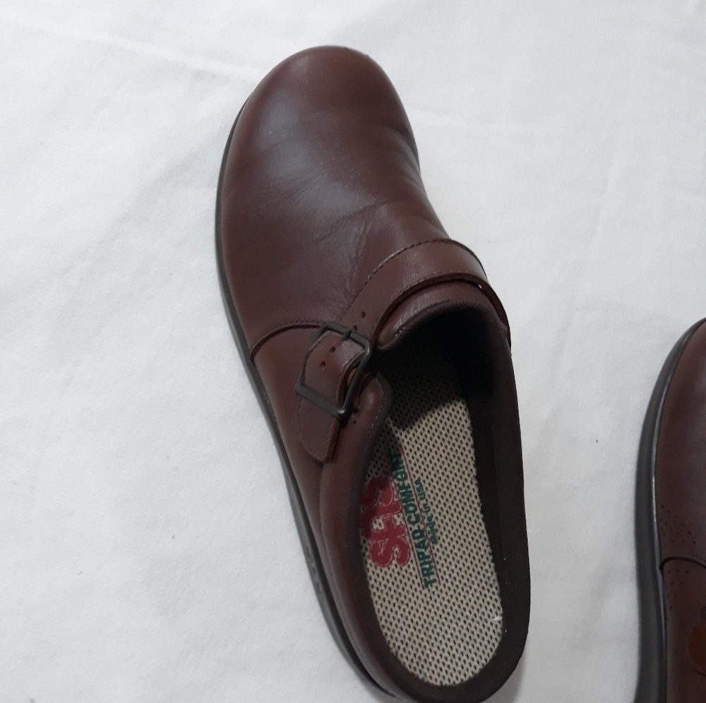 SAS San Antonio Shoemaker Leather Slip On Brown Shoes Bukle Clogs Size 10 1/2 M - Picture 12 of 13